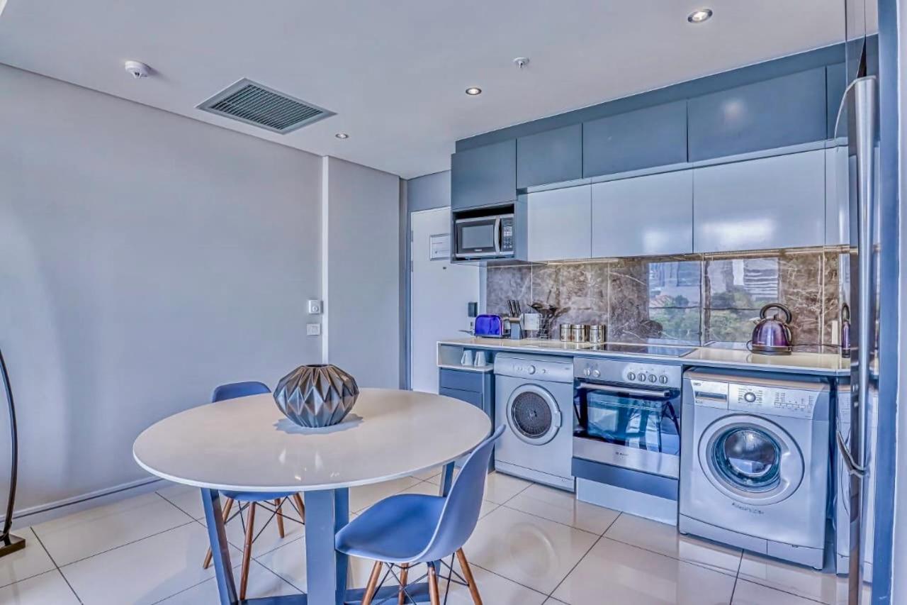 Hotel Apartment In Sandton Private Unit Johannesbourg Extérieur photo
